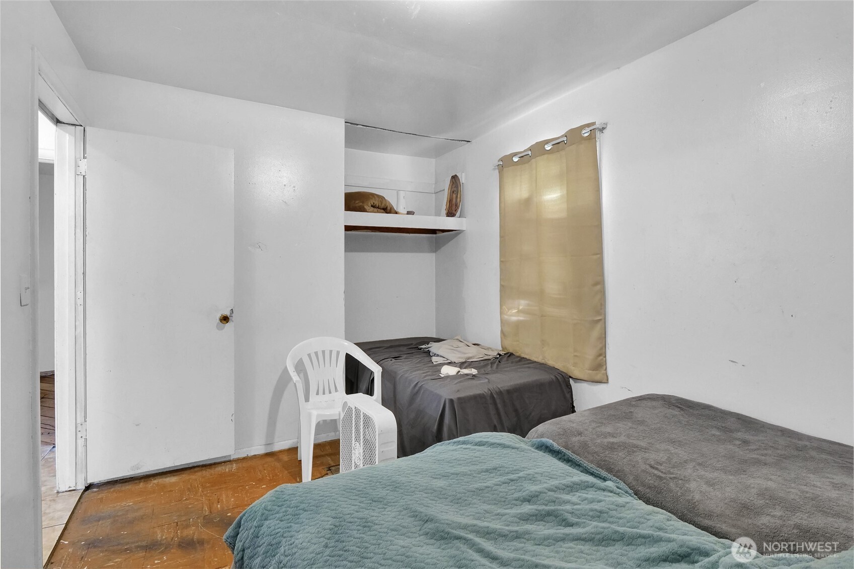 813 S Adams Avenue Property Photo 7