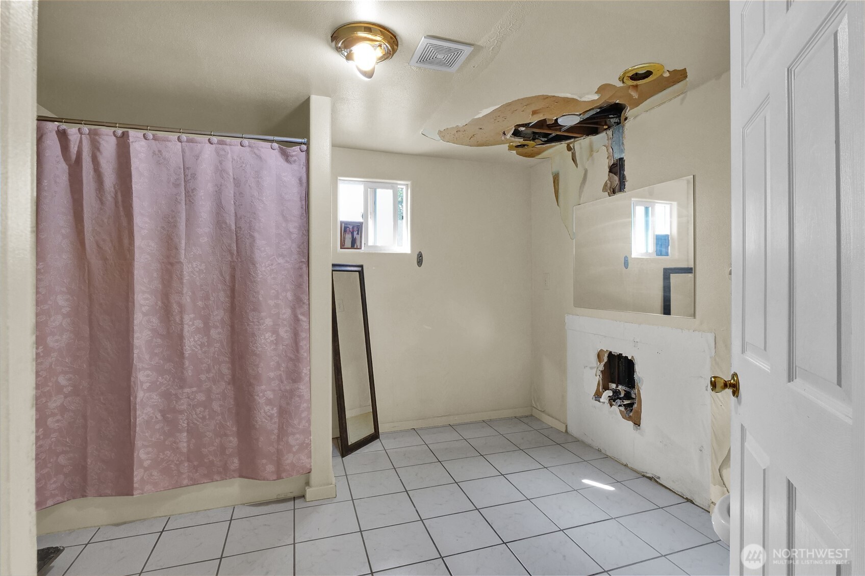 813 S Adams Avenue Property Photo 10