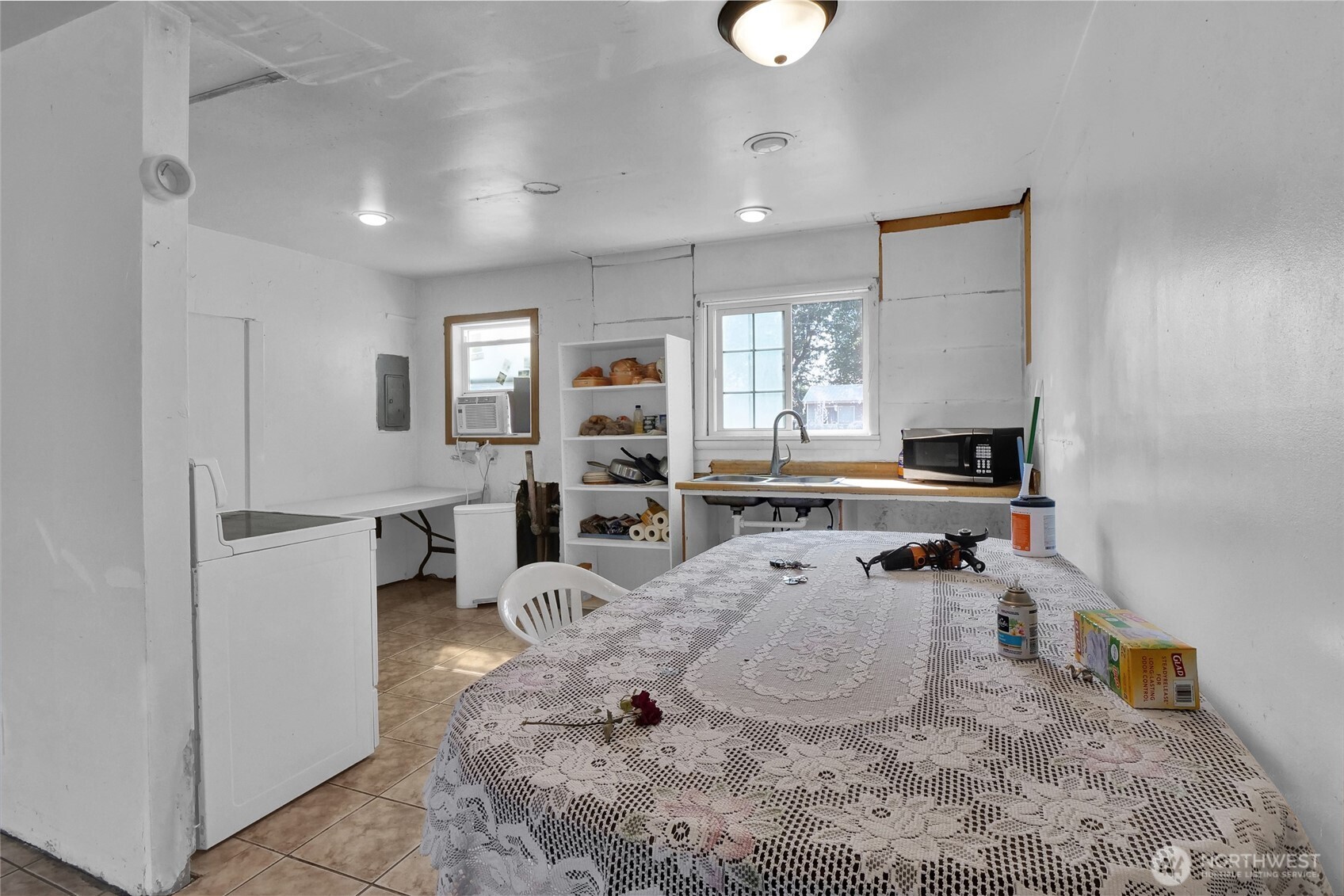 813 S Adams Avenue Property Photo 12