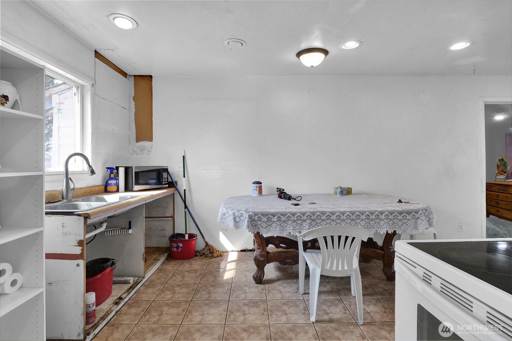 813 S Adams Avenue Property Photo 13