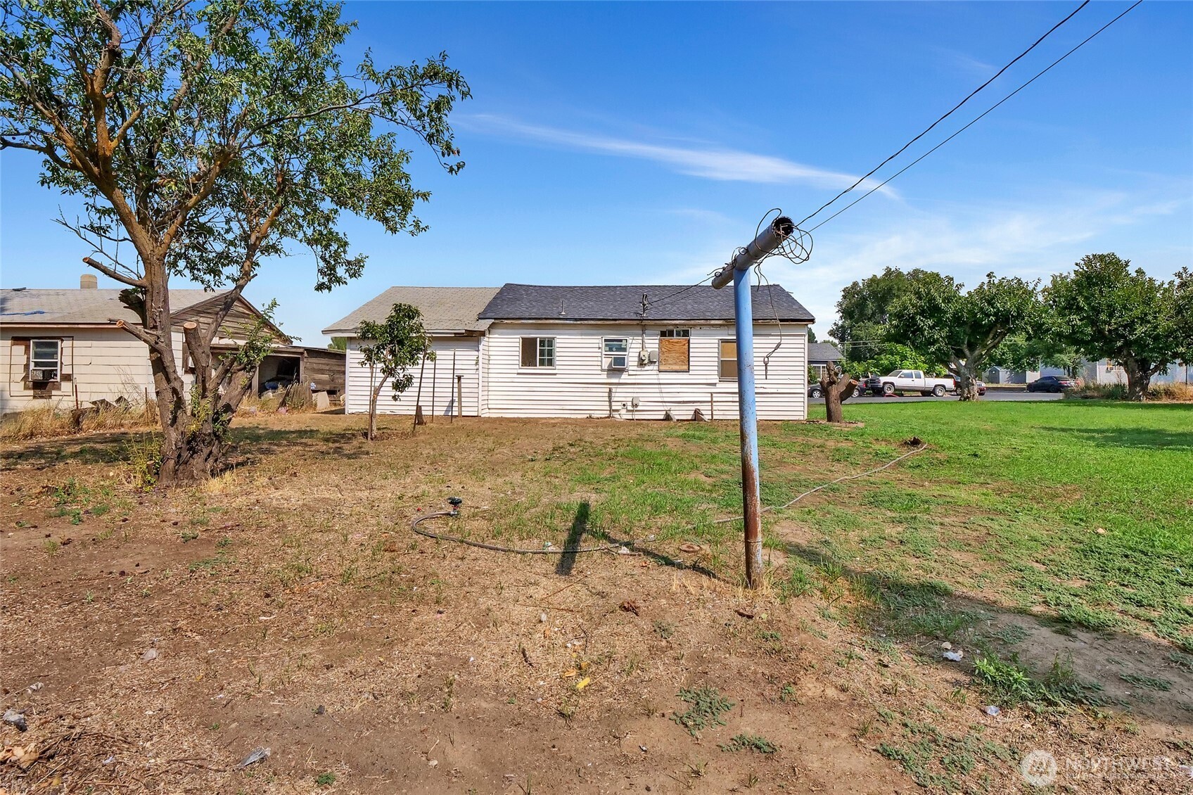 813 S Adams Avenue Property Photo 17