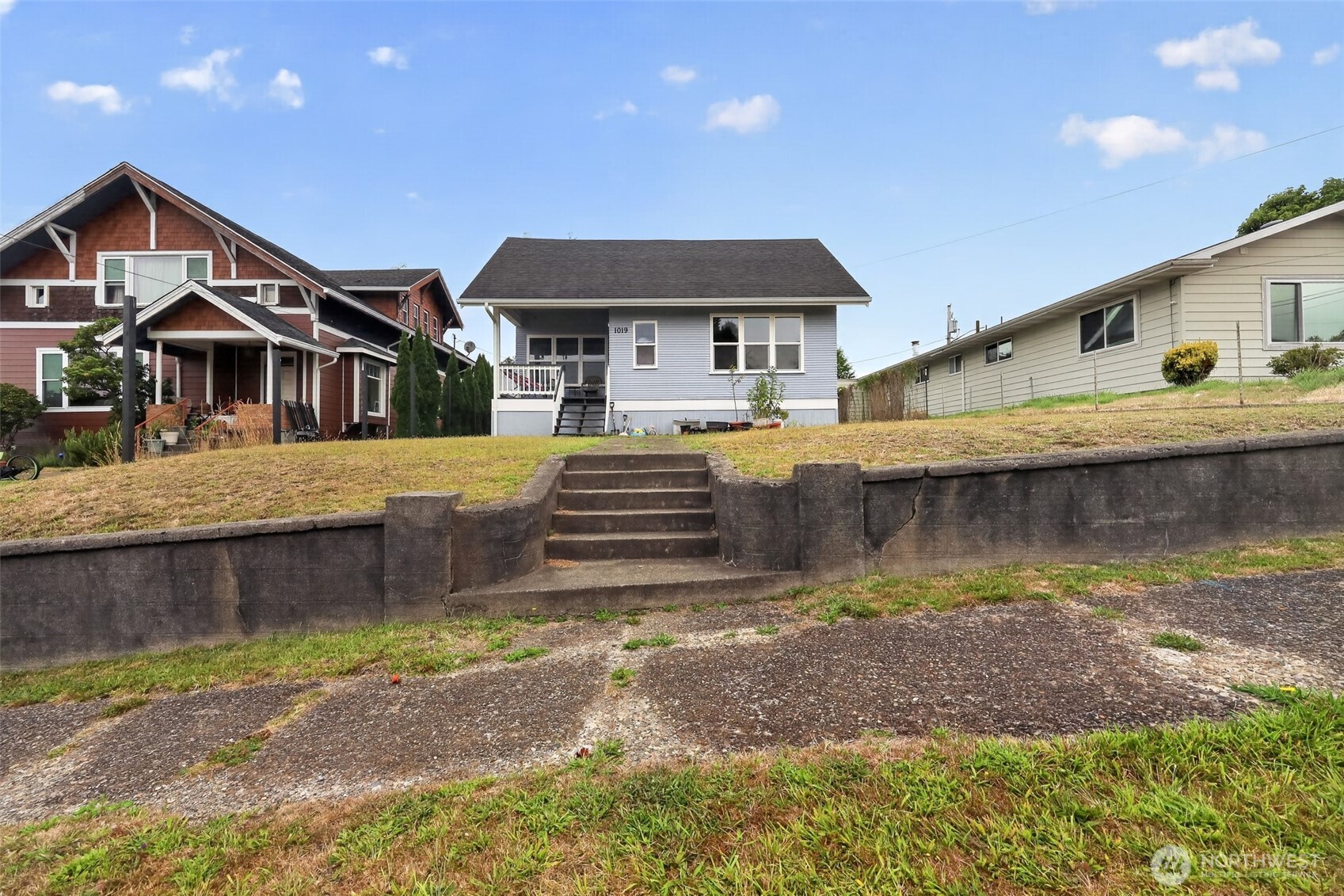 1019 Duryea Street Property Photo 2