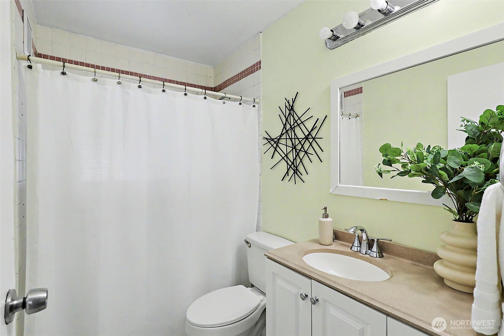29751 3rd Avenue Property Photo 16