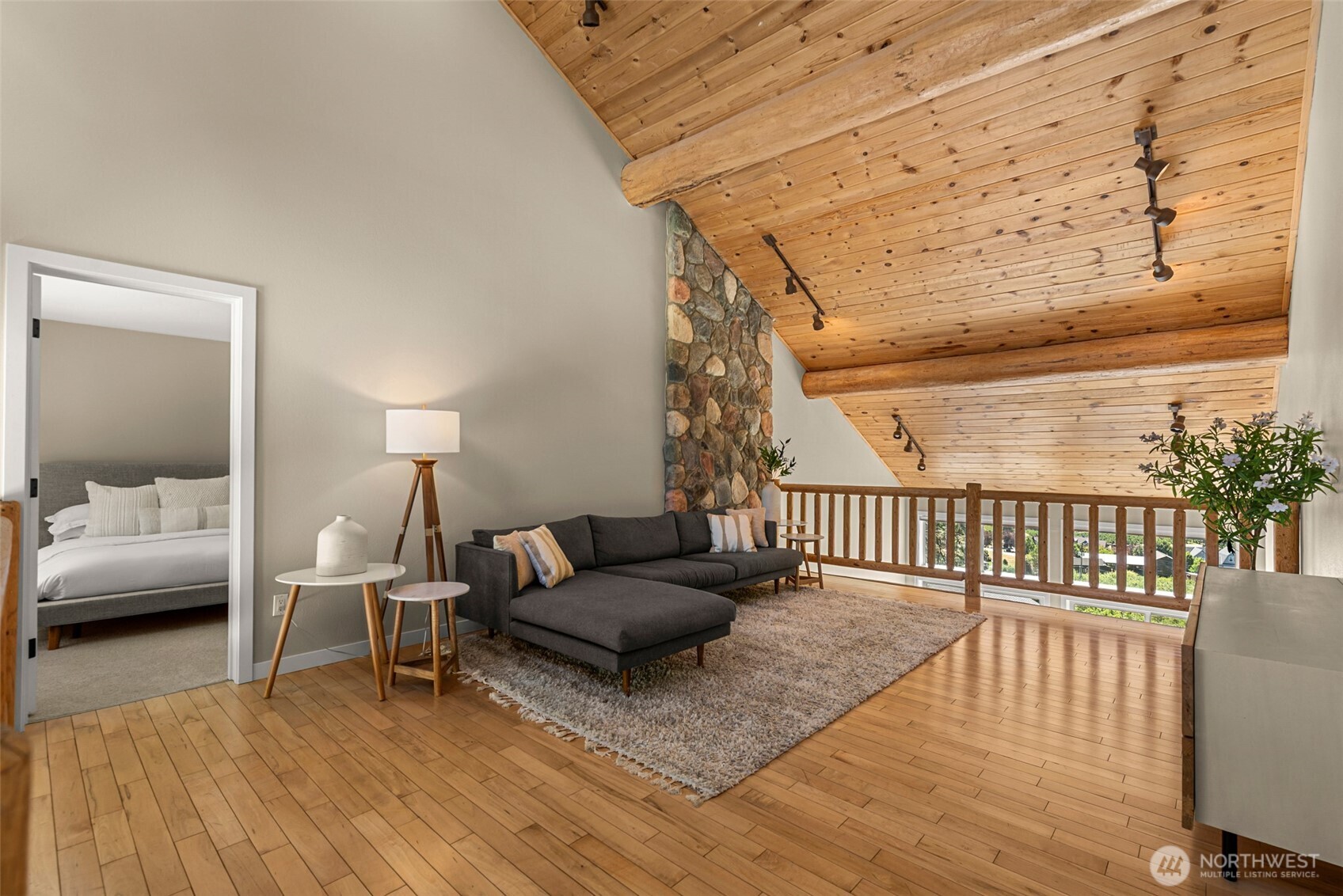 10460 Fox Road Property Photo 18