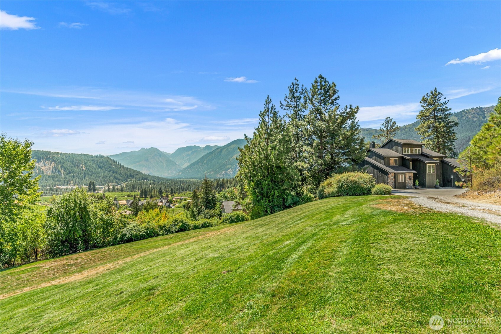 10460 Fox Road Property Photo 32