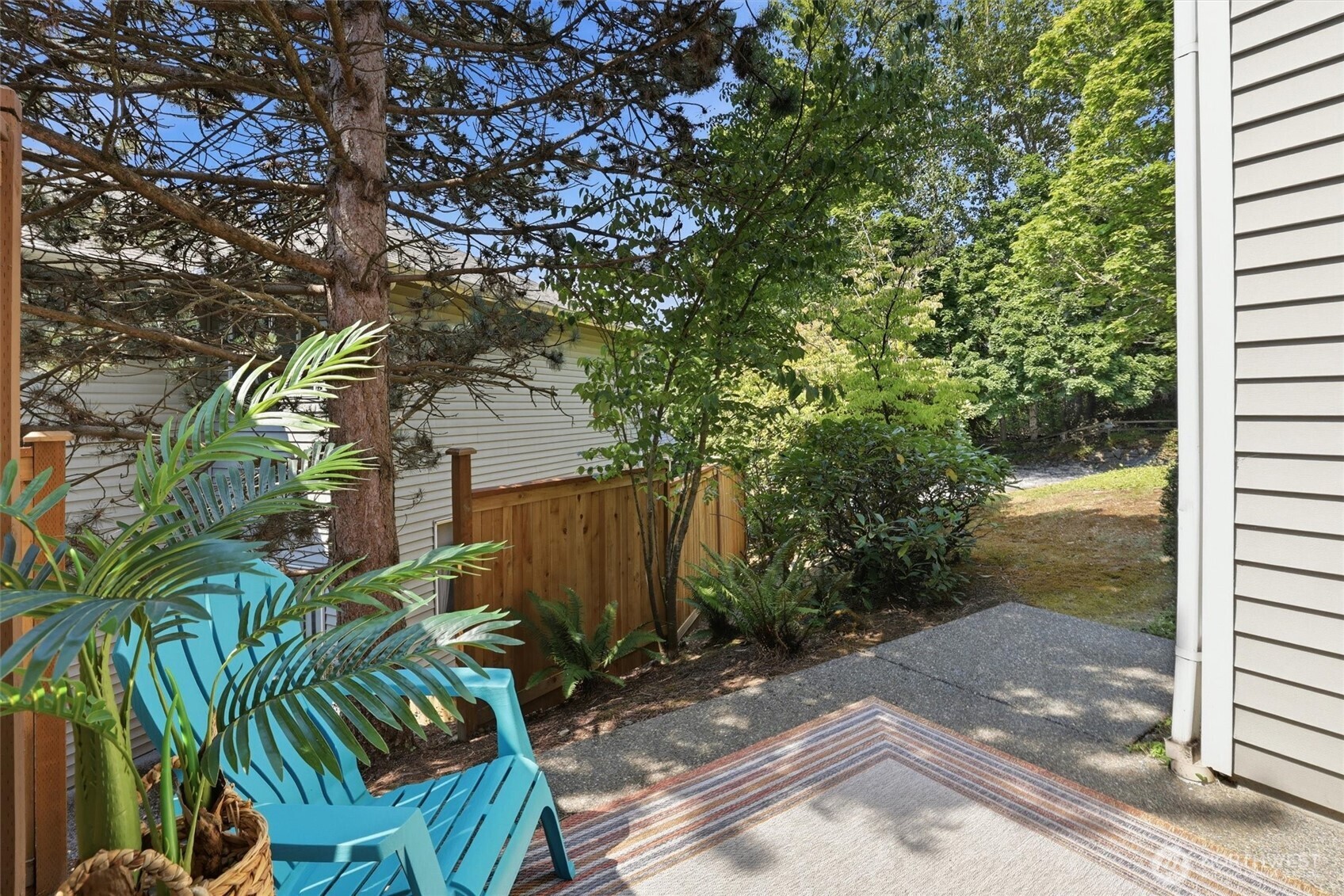 5001 Davis Place E Property Photo 11