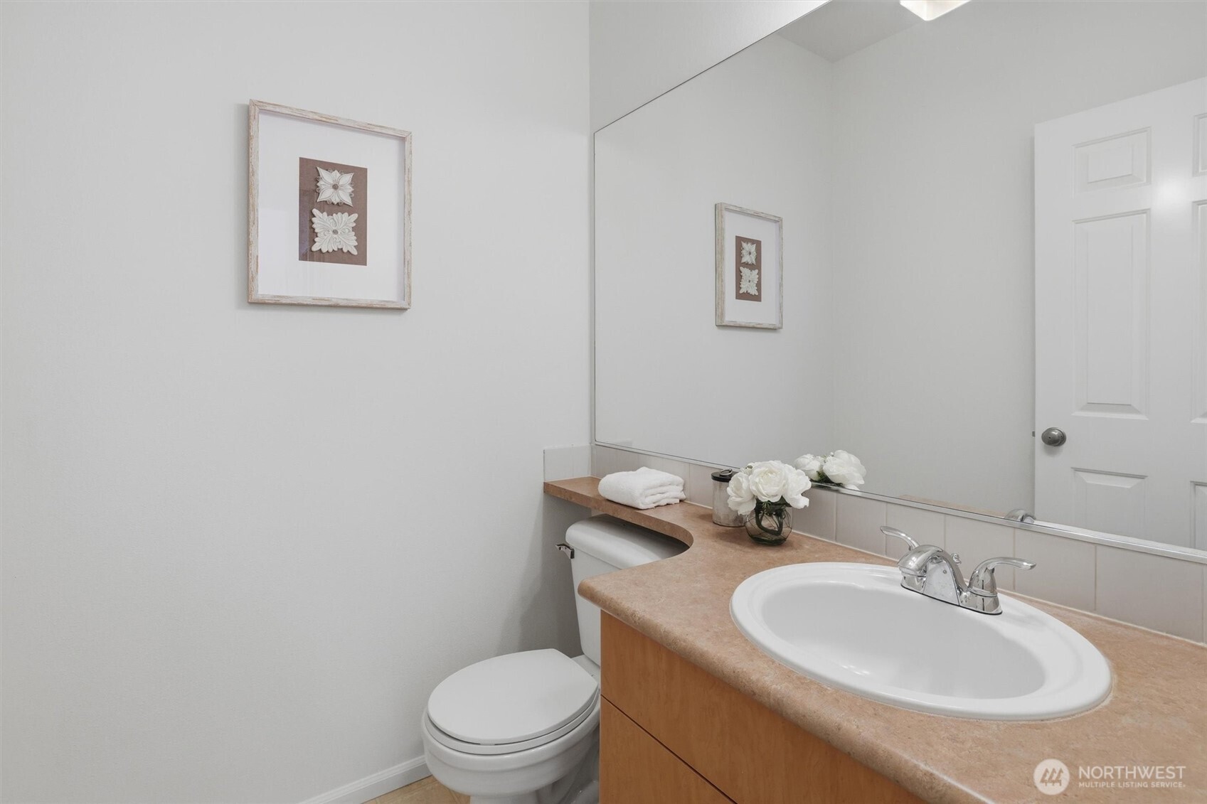 5001 Davis Place E Property Photo 15