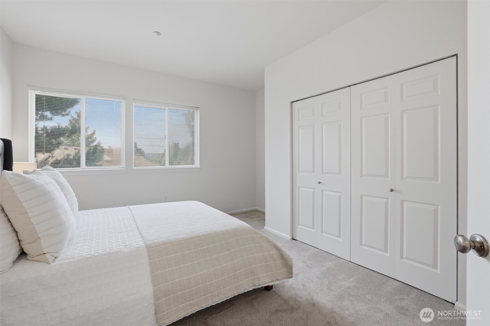 5001 Davis Place E Property Photo 18