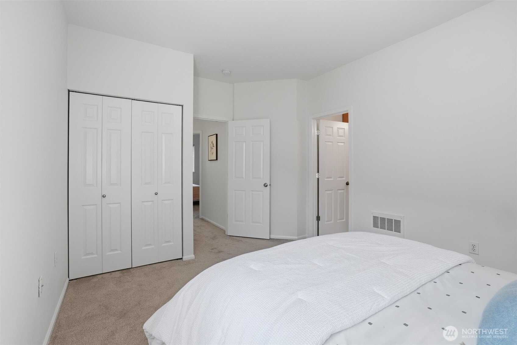 5001 Davis Place E Property Photo 23