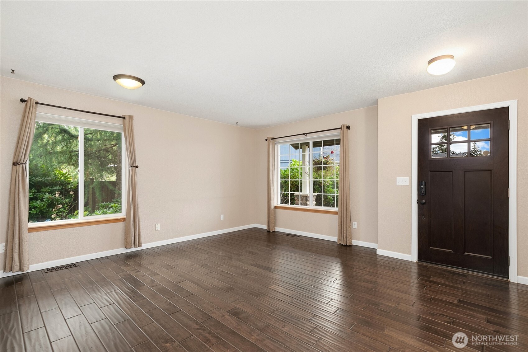 298 Se Winchester Hill Drive Property Photo 4
