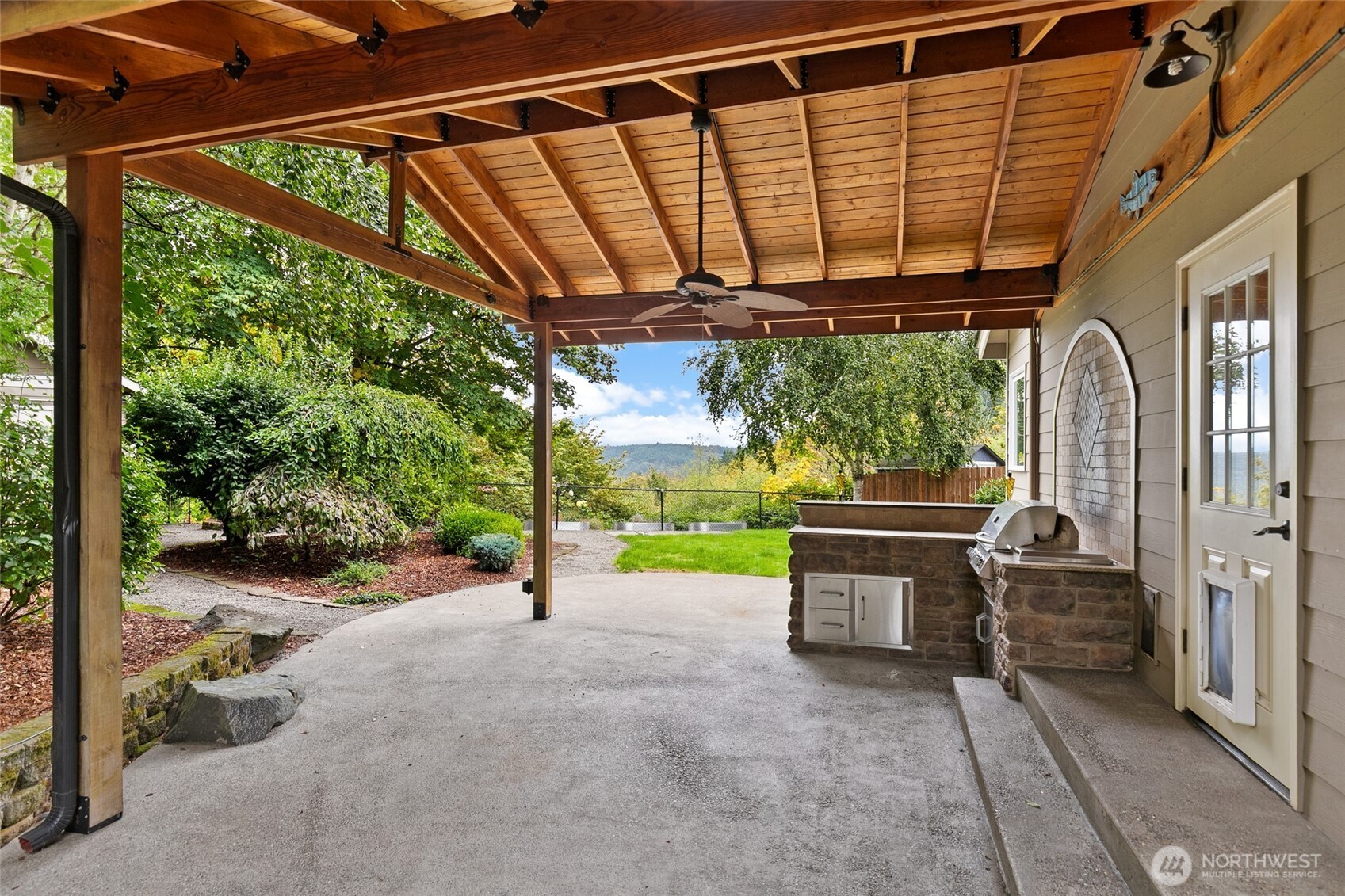 298 Se Winchester Hill Drive Property Photo 30