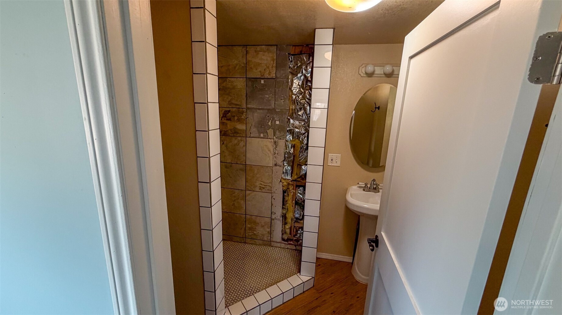 1123 Central Avenue Property Photo 16
