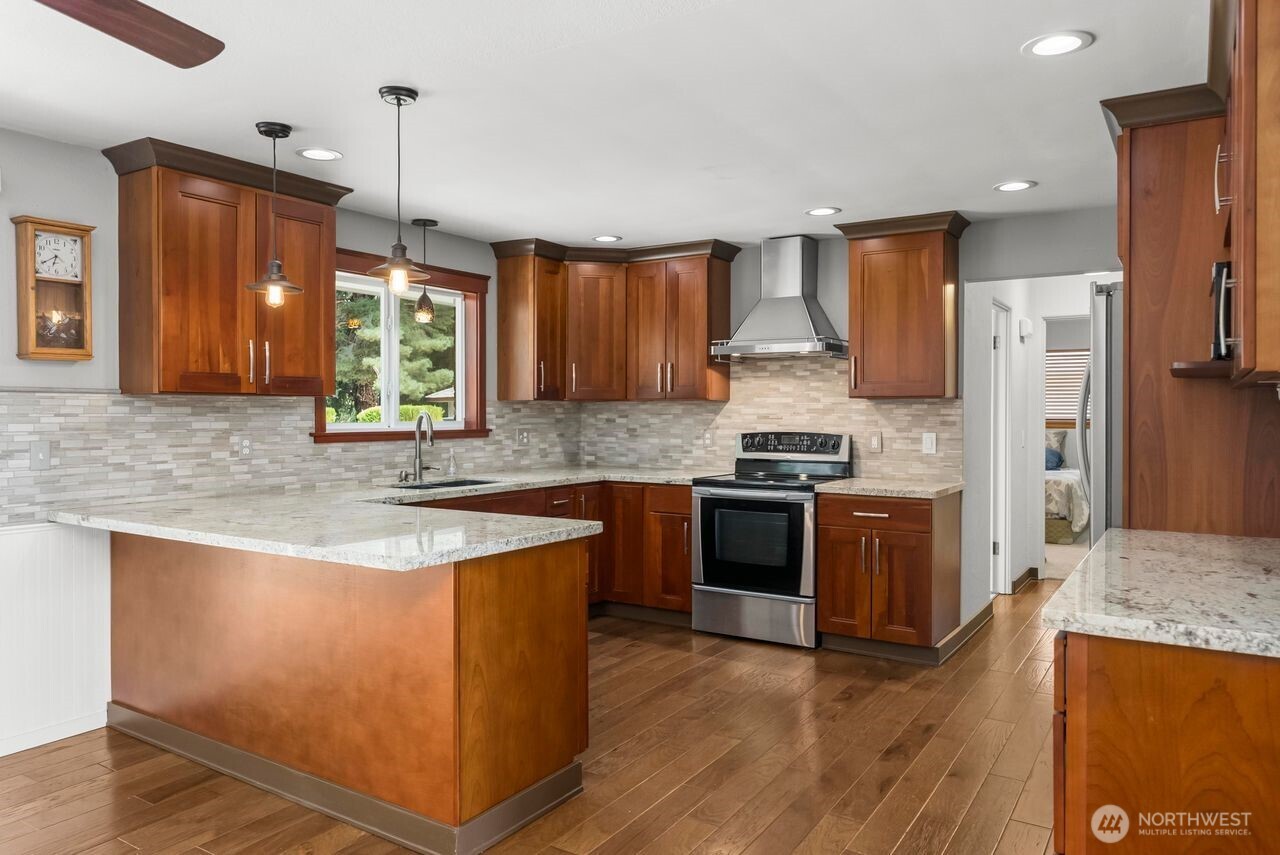 10419 16th Street Property Photo 11