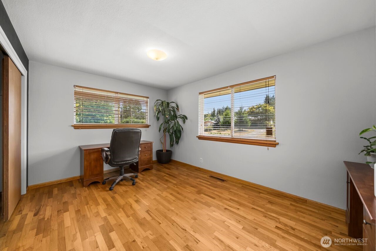 10419 16th Street Property Photo 21