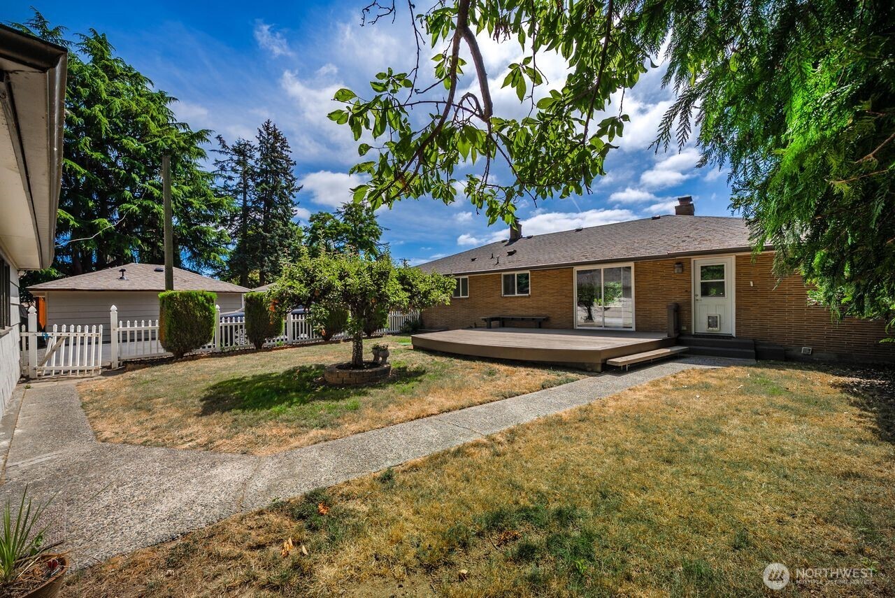 10419 16th Street Property Photo 32