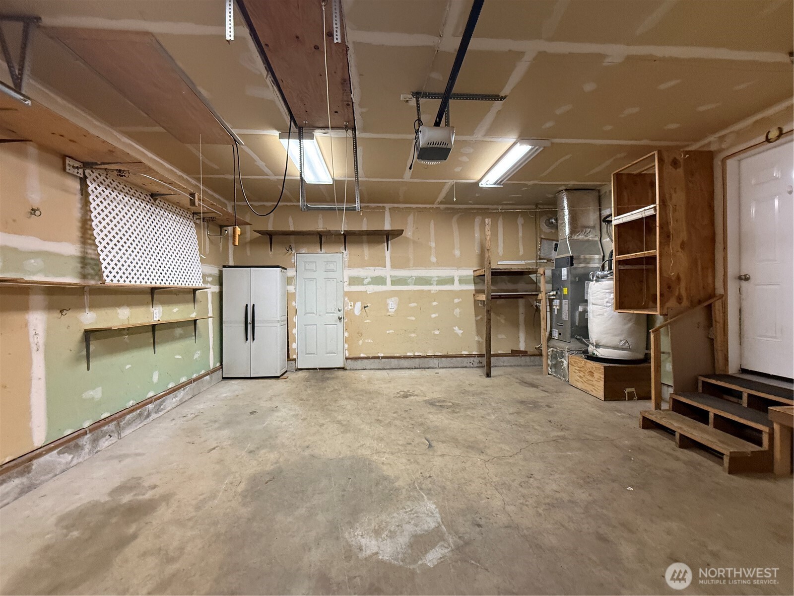 341 Duck Lake Drive Property Photo 6