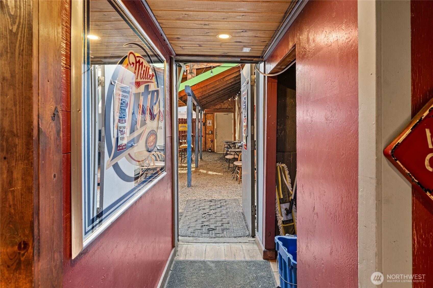 112 Pennsylvania Avenue Property Photo 16