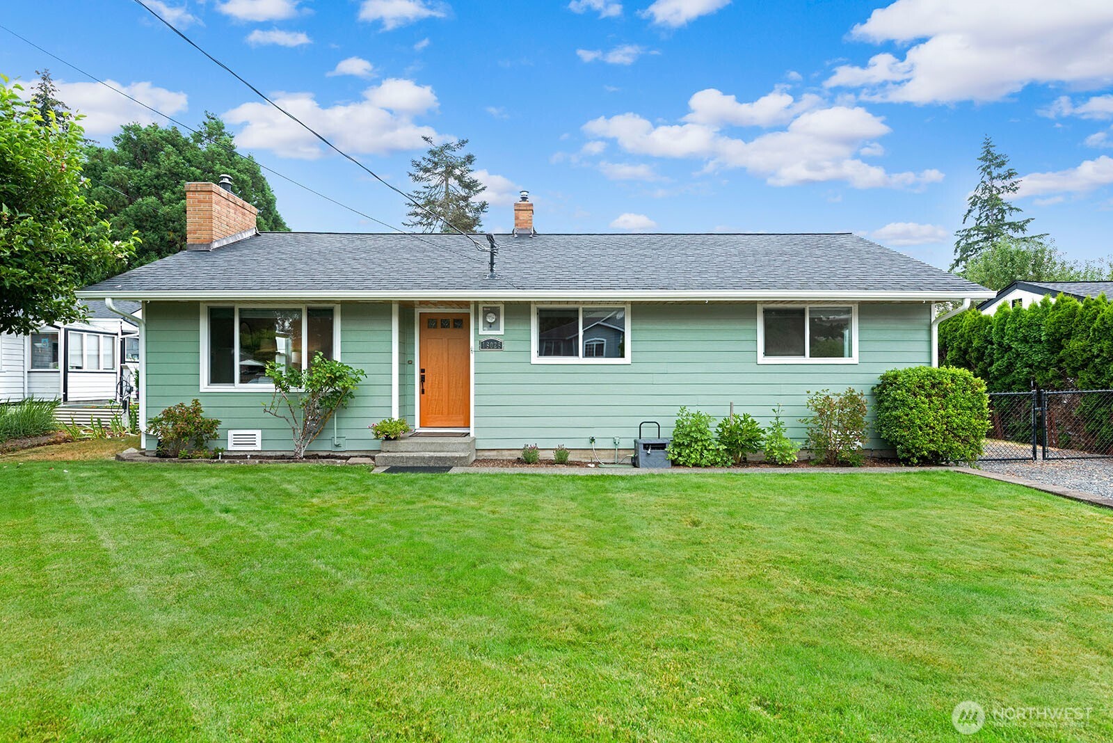 16026 16th Avenue Property Photo 3