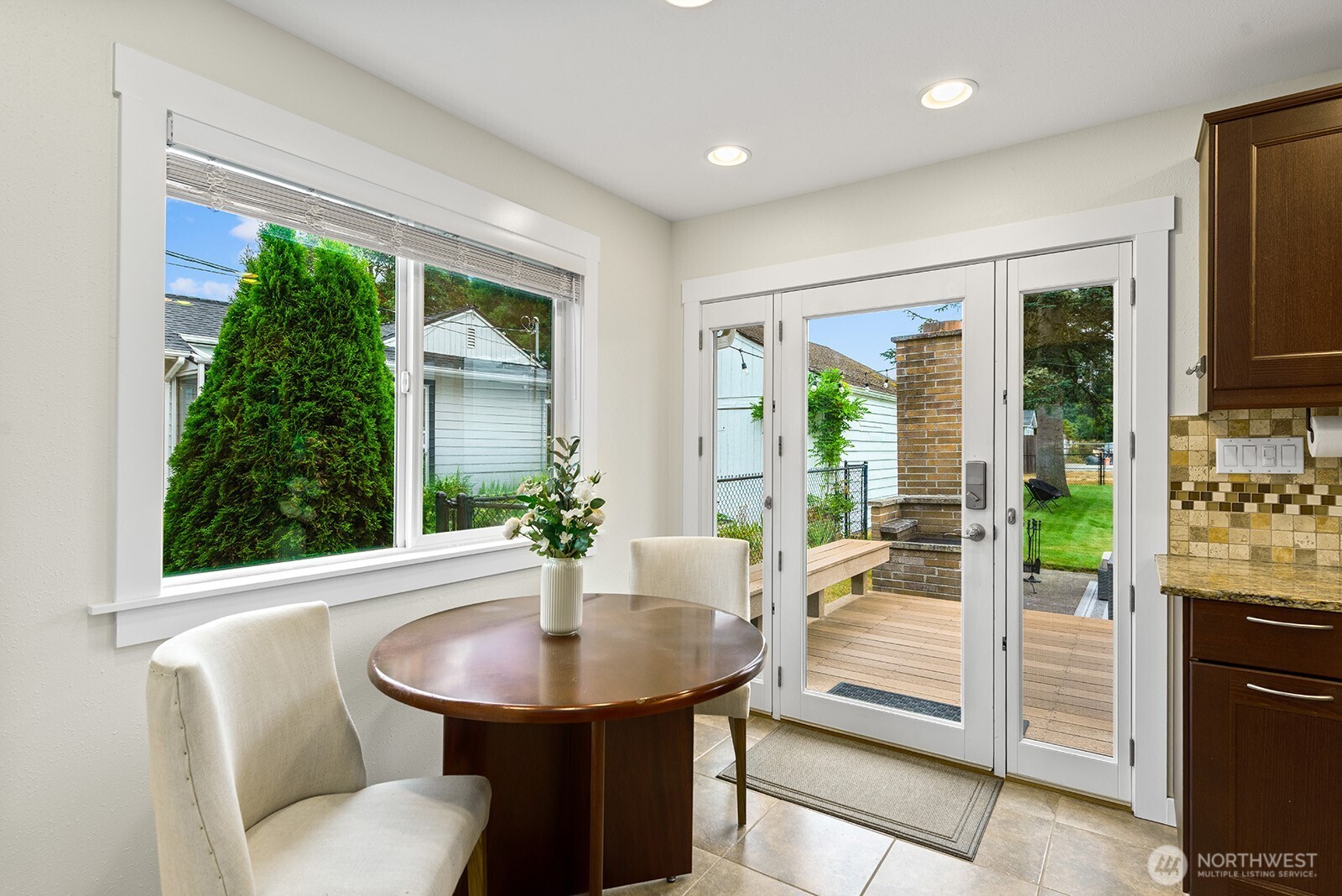 16026 16th Avenue Property Photo 7