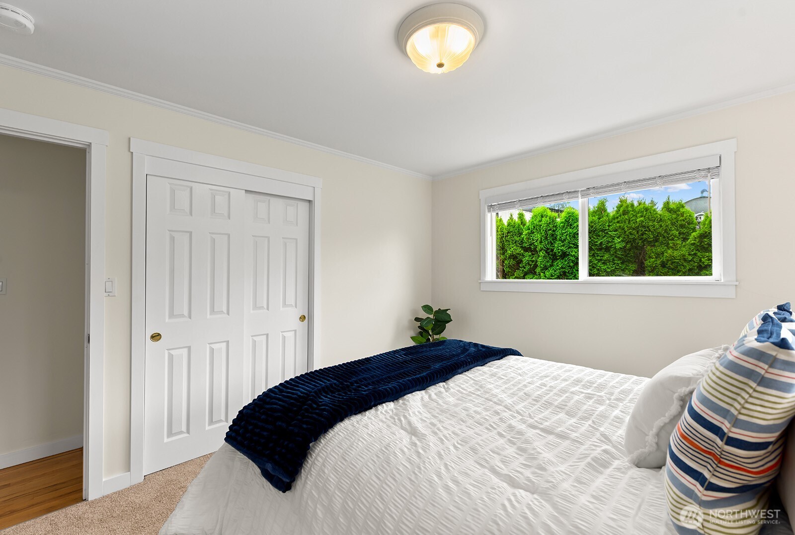 16026 16th Avenue Property Photo 13