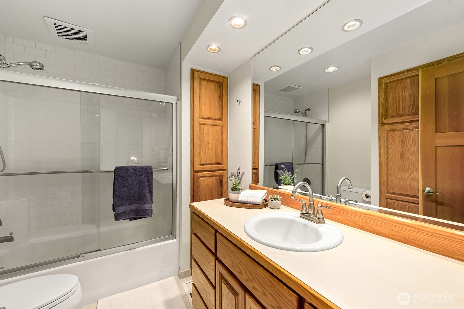 16026 16th Avenue Property Photo 16