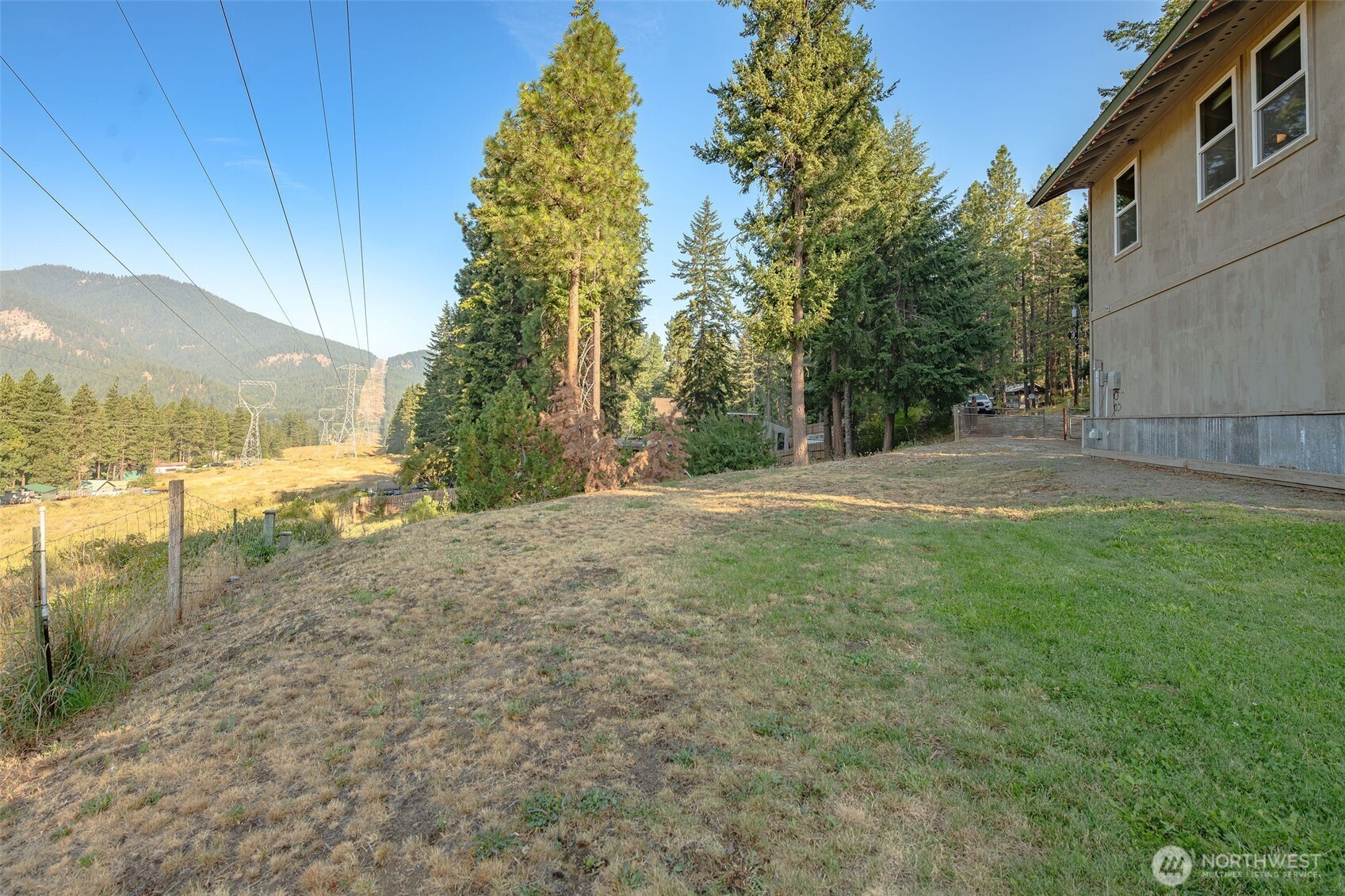 24611 Spur Street Property Photo 6