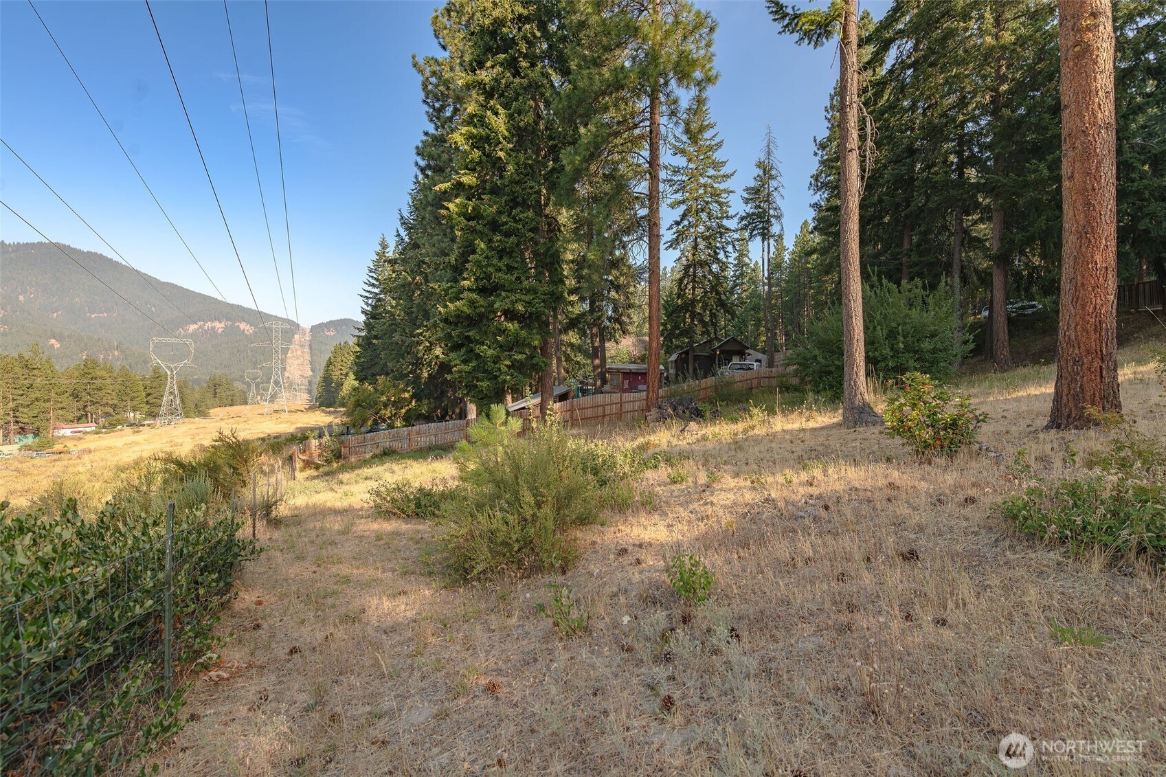 24611 Spur Street Property Photo 9