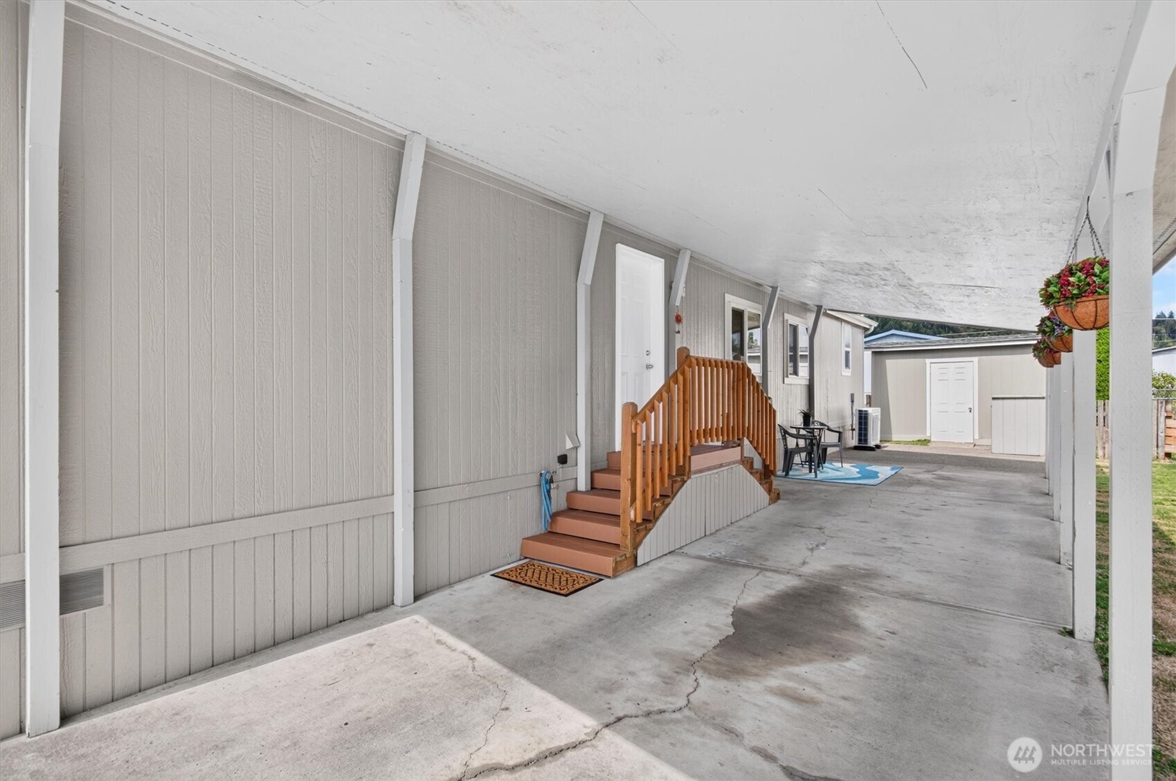 304 Pheasant Lane Property Photo 2