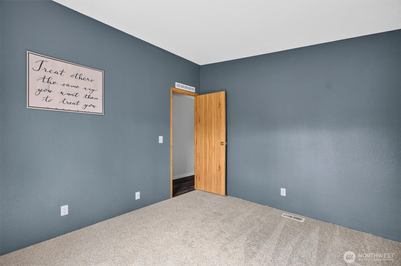 304 Pheasant Lane Property Photo 23