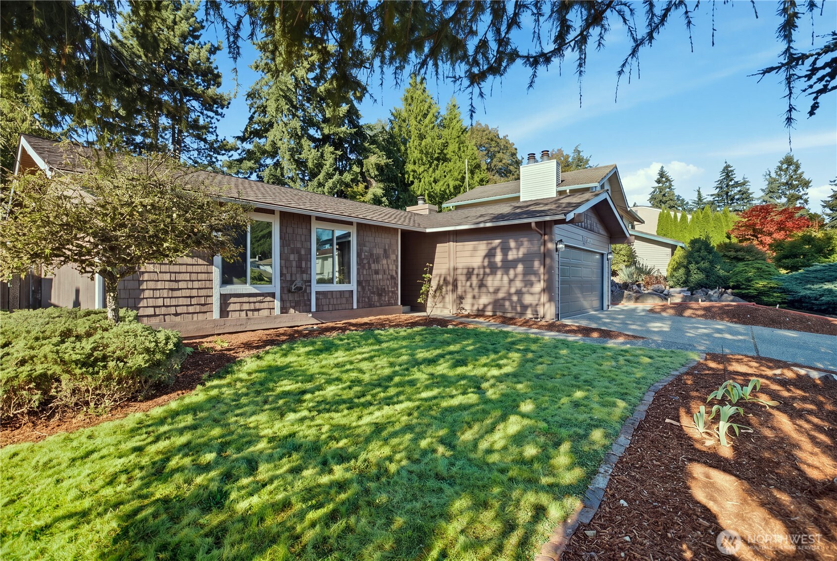15952 Se 176th Place Property Photo 2