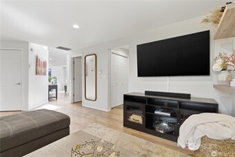 209 Casey Court Property Photo 18