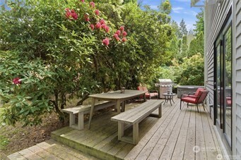 209 Casey Court Property Photo 32