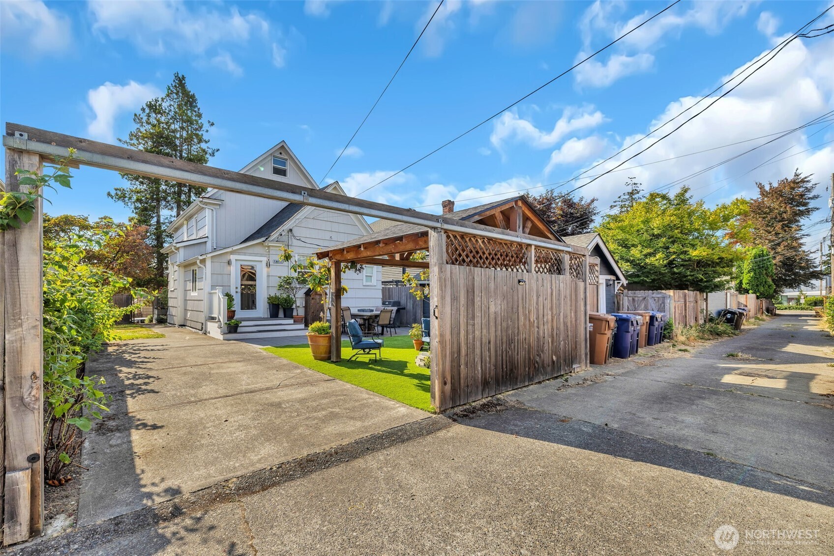 815 N Fife Street Property Photo 38