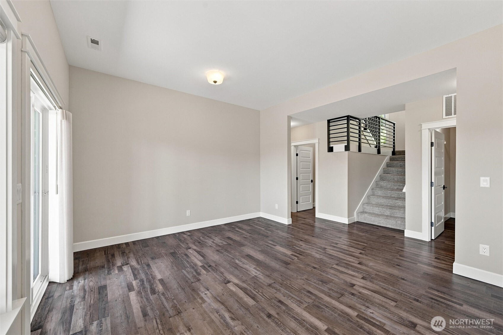 907 Chuckanut Drive Property Photo 24