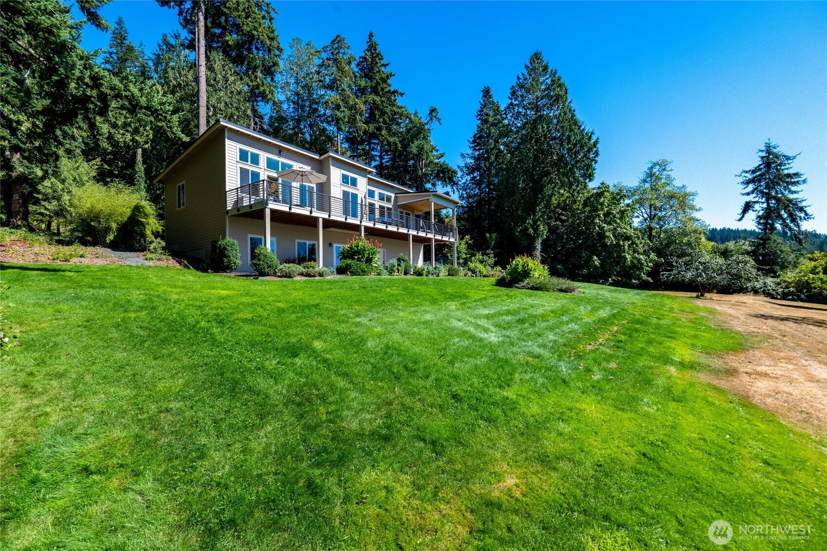 907 Chuckanut Drive Property Photo 33