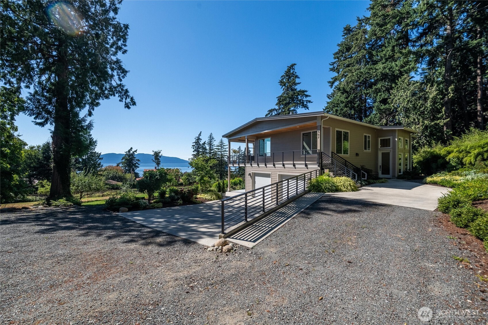 907 Chuckanut Drive Property Photo 40