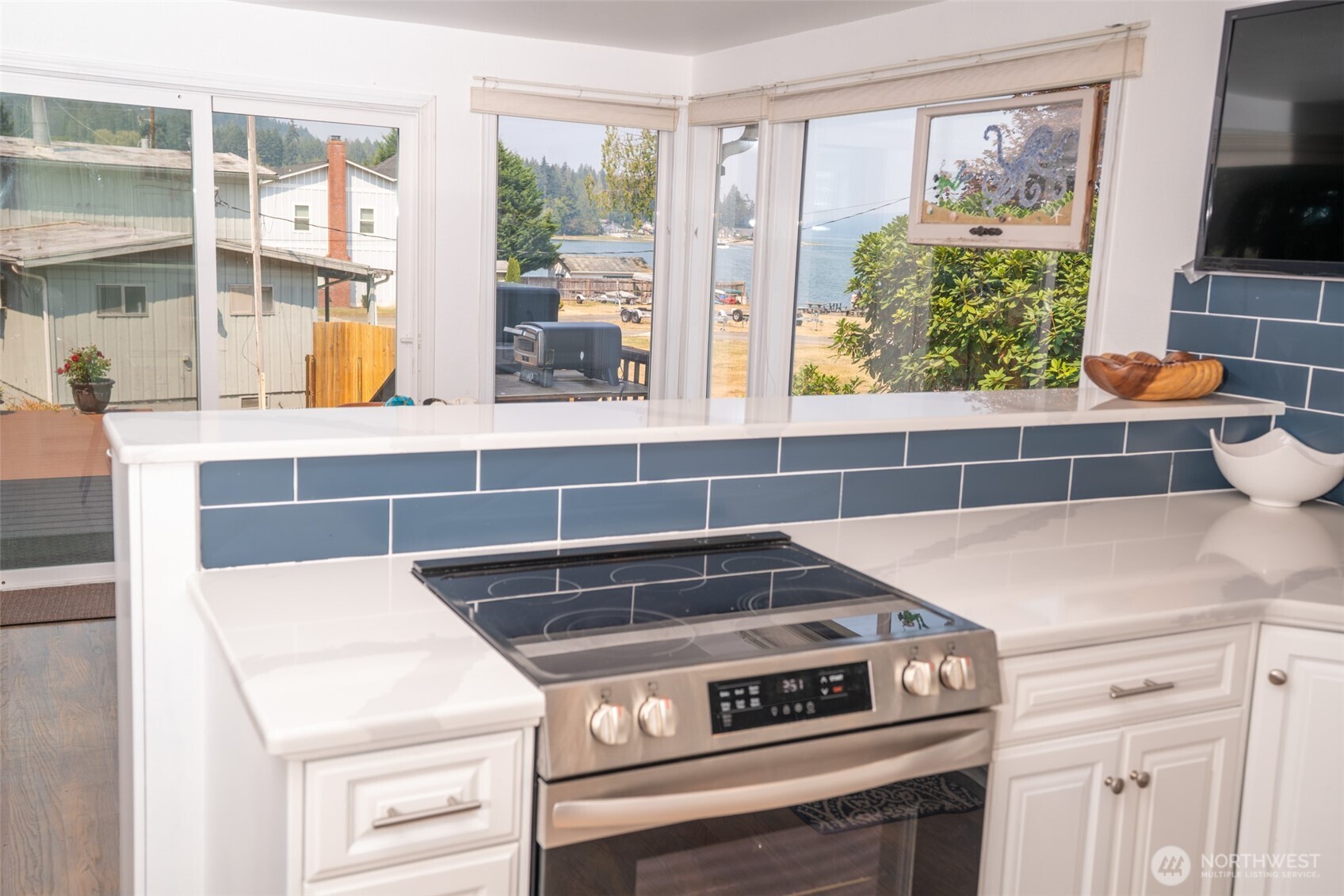 20 N Tillicum Beach Lane Property Photo 10