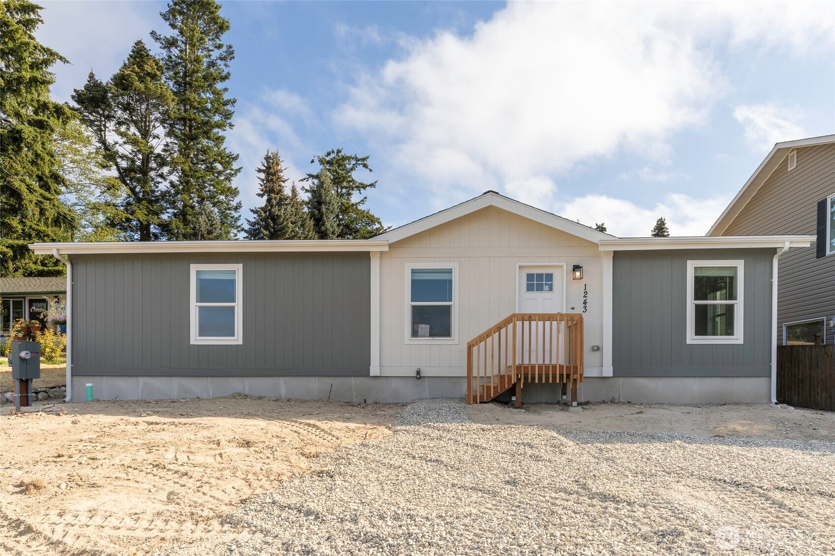 1243 Admirals Drive Property Photo 1