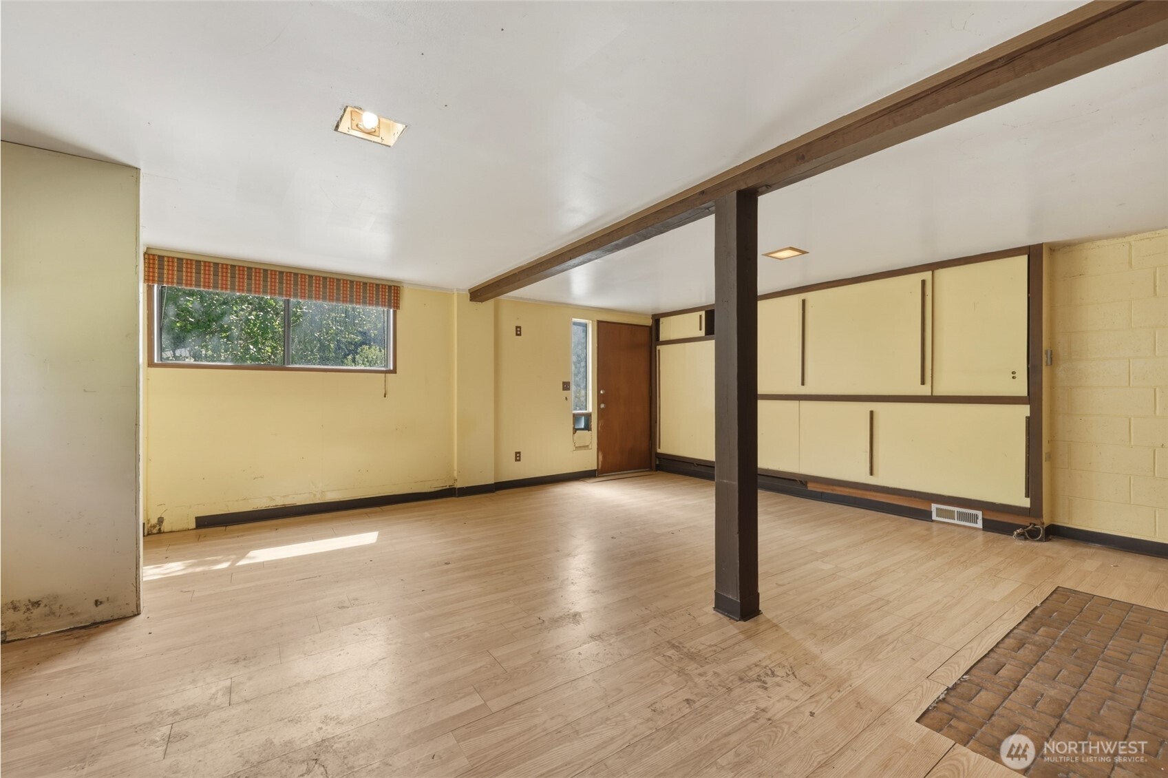 2130 Woodcrest Drive Property Photo 7