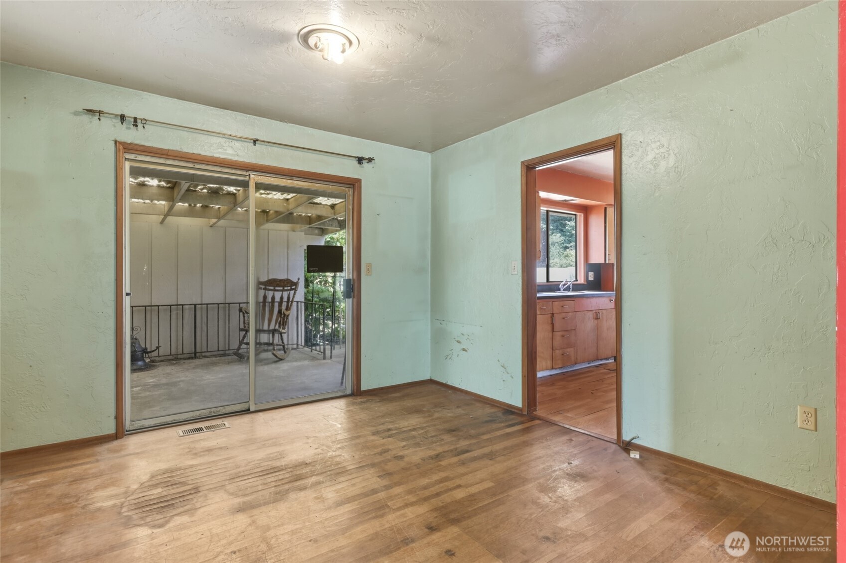 2130 Woodcrest Drive Property Photo 15