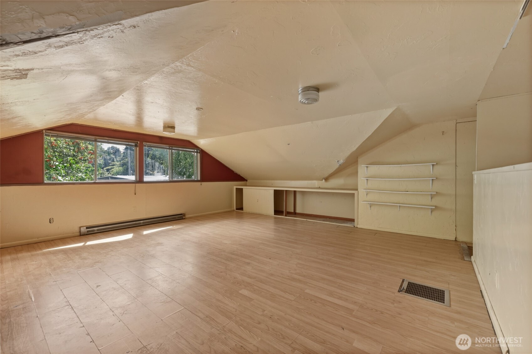 2130 Woodcrest Drive Property Photo 27