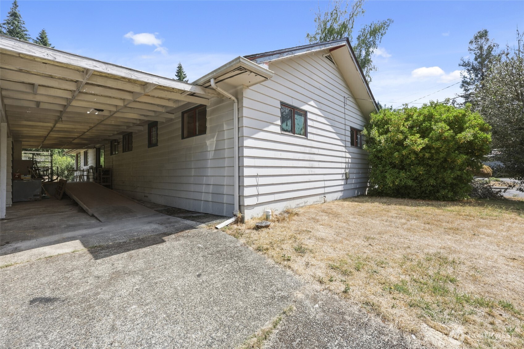 2130 Woodcrest Drive Property Photo 29