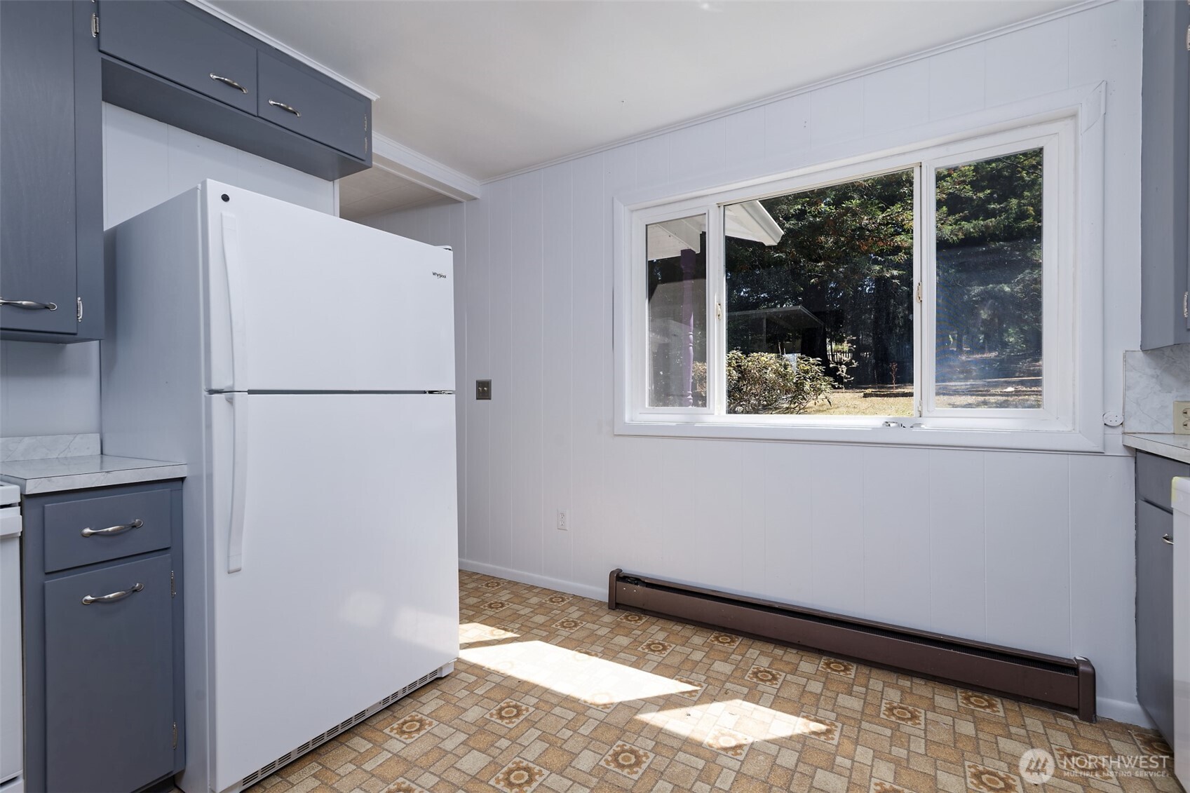 1306 Center Street Property Photo 8