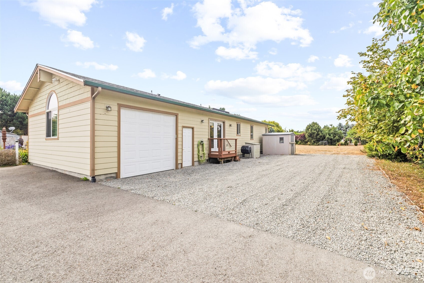 1291 Thornton Drive Property Photo 4