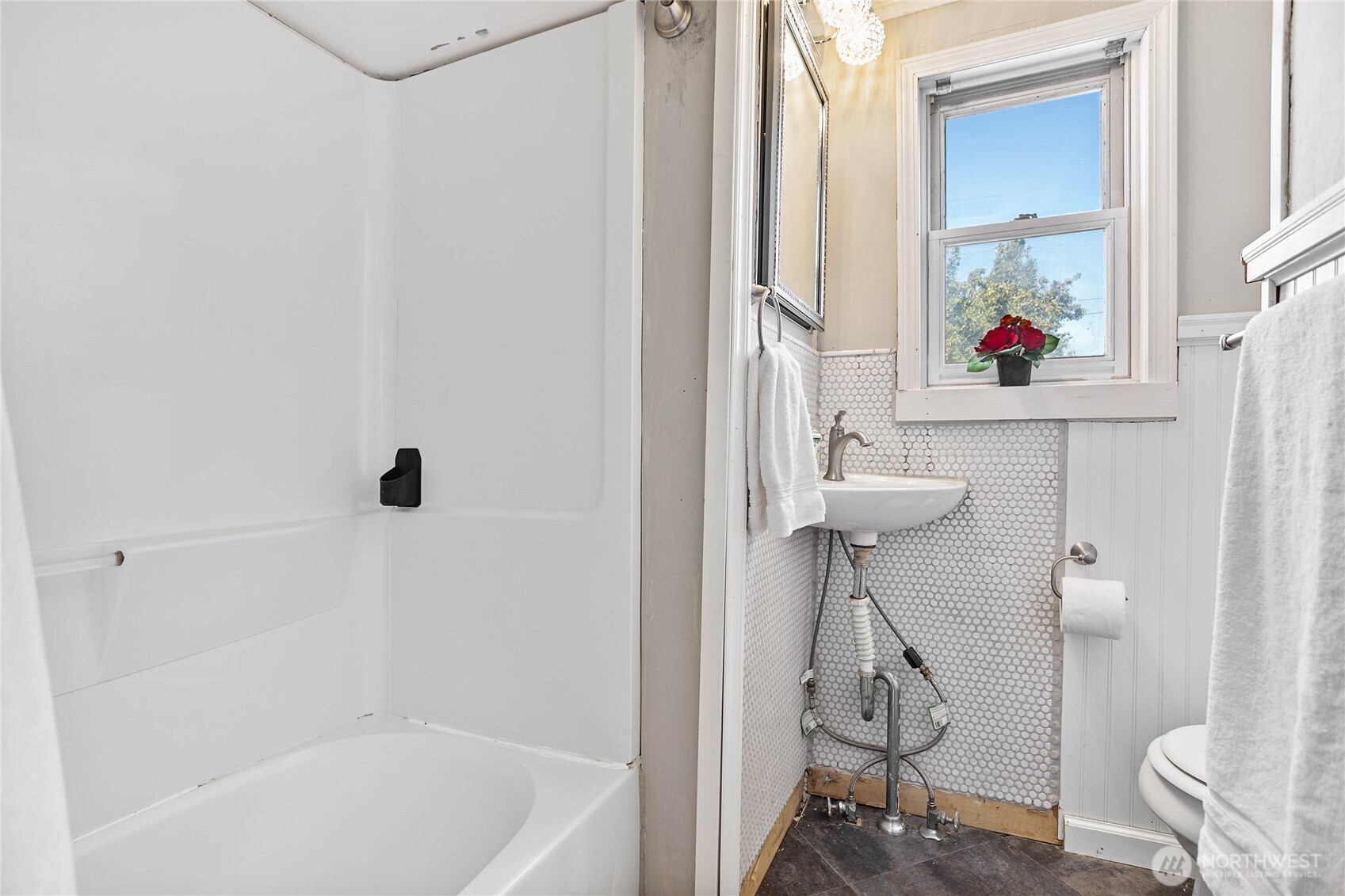 568 G Street Property Photo 10