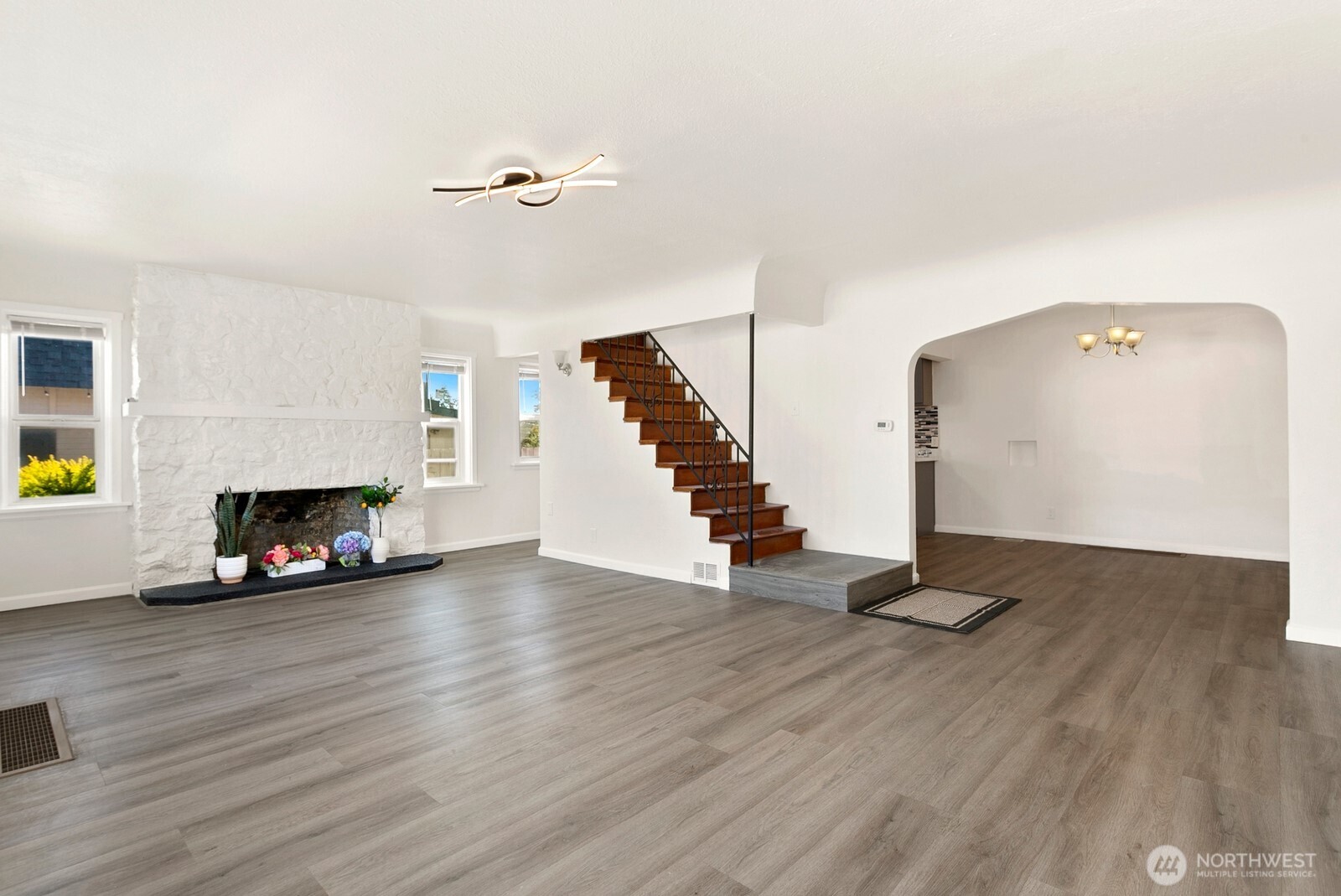 6526 Pacific Avenue Property Photo 4