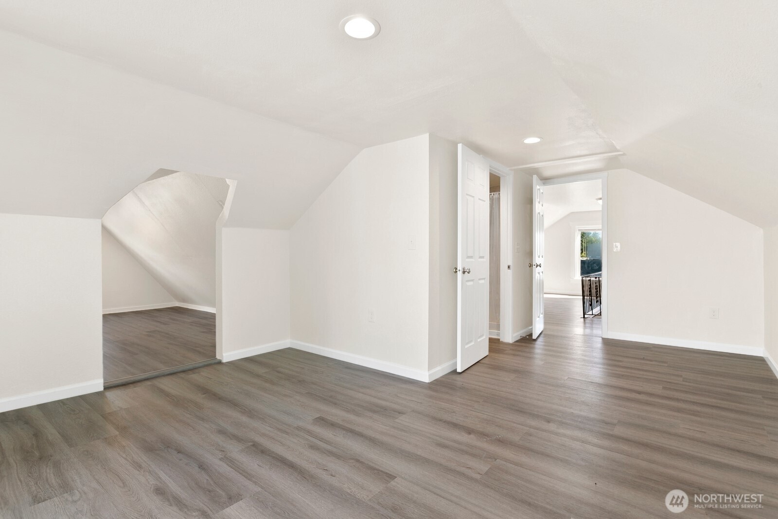 6526 Pacific Avenue Property Photo 11