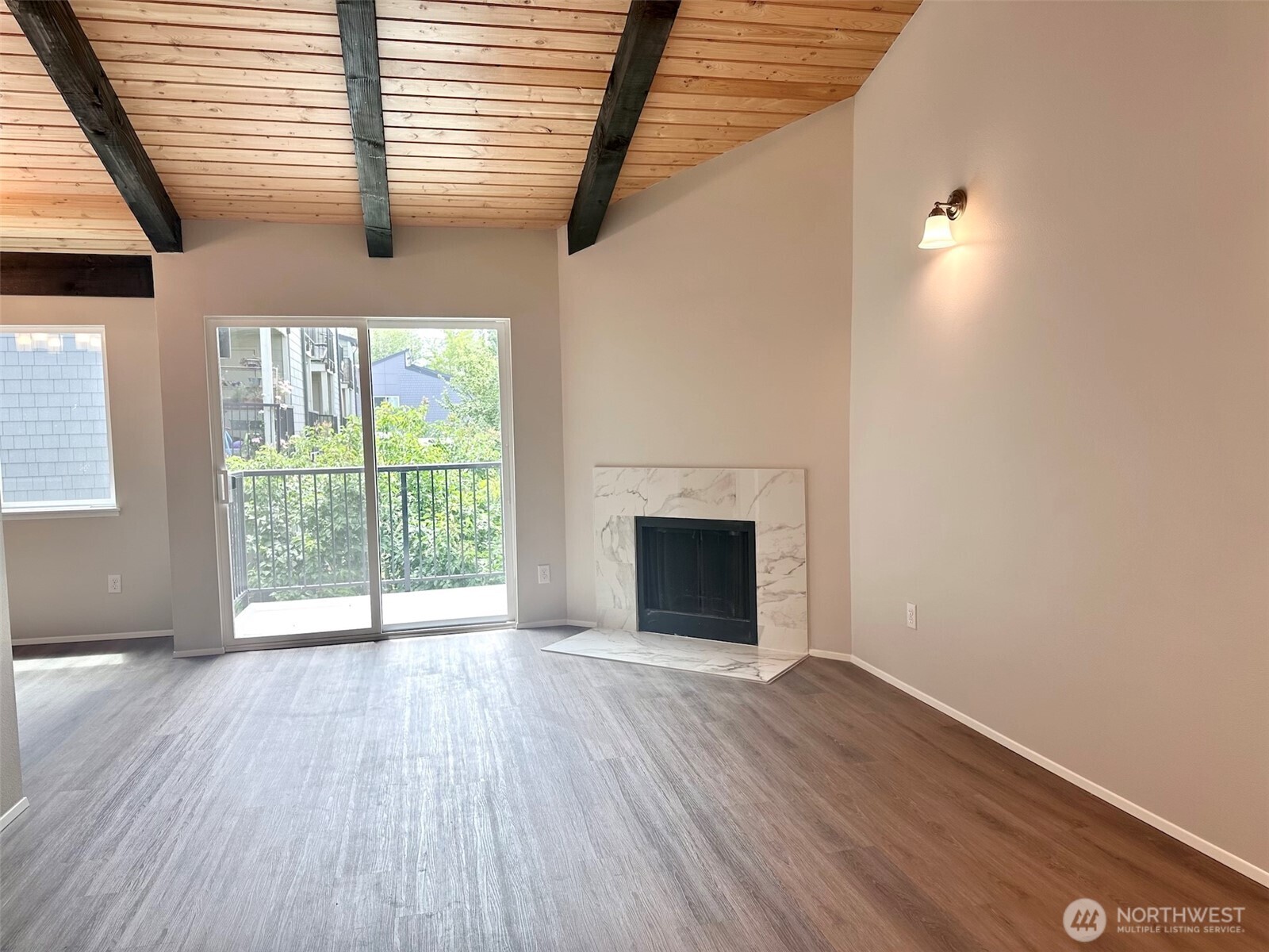 2020 Grant Avenue C301 Property Photo 6