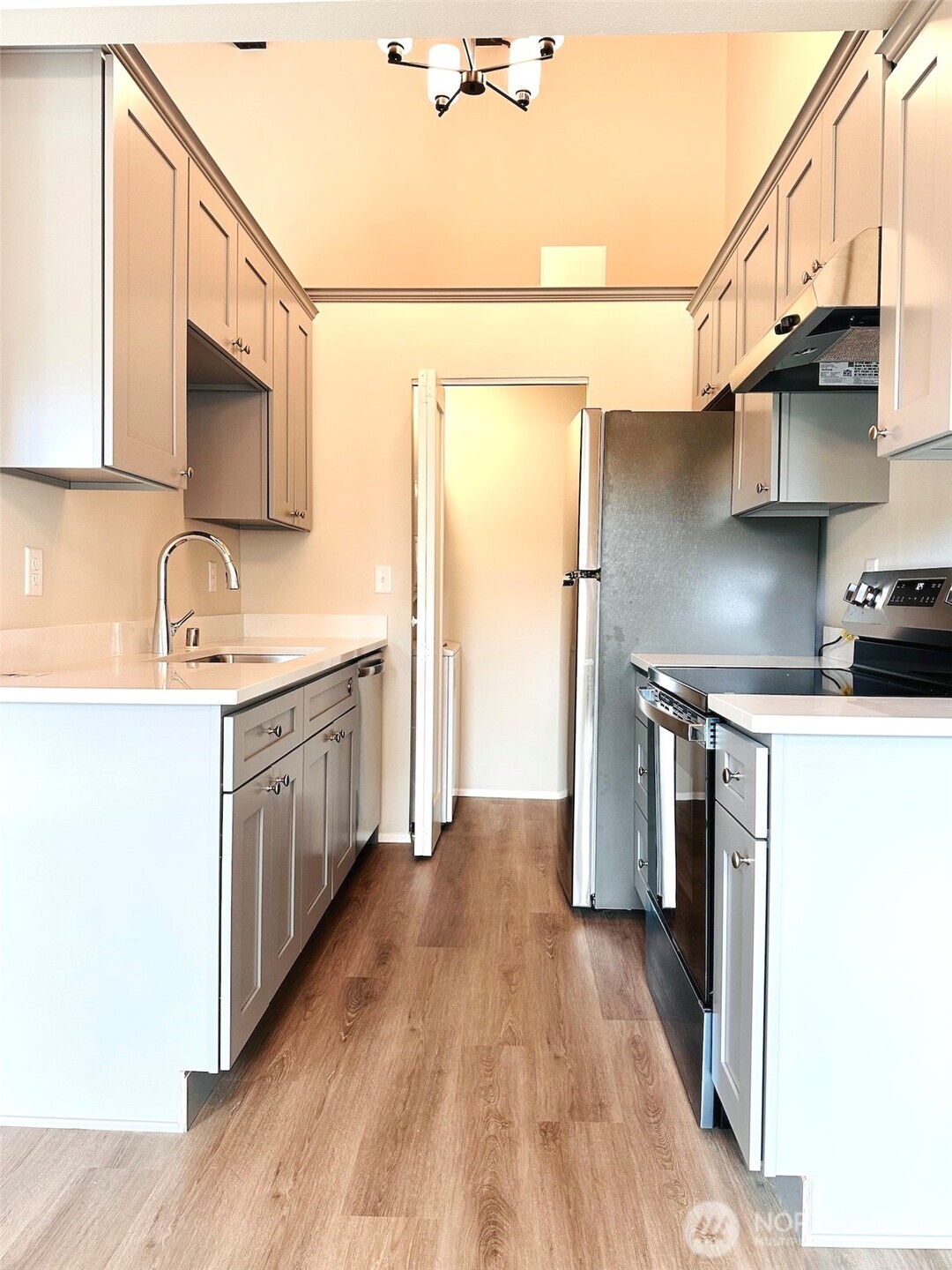 2020 Grant Avenue C301 Property Photo 10