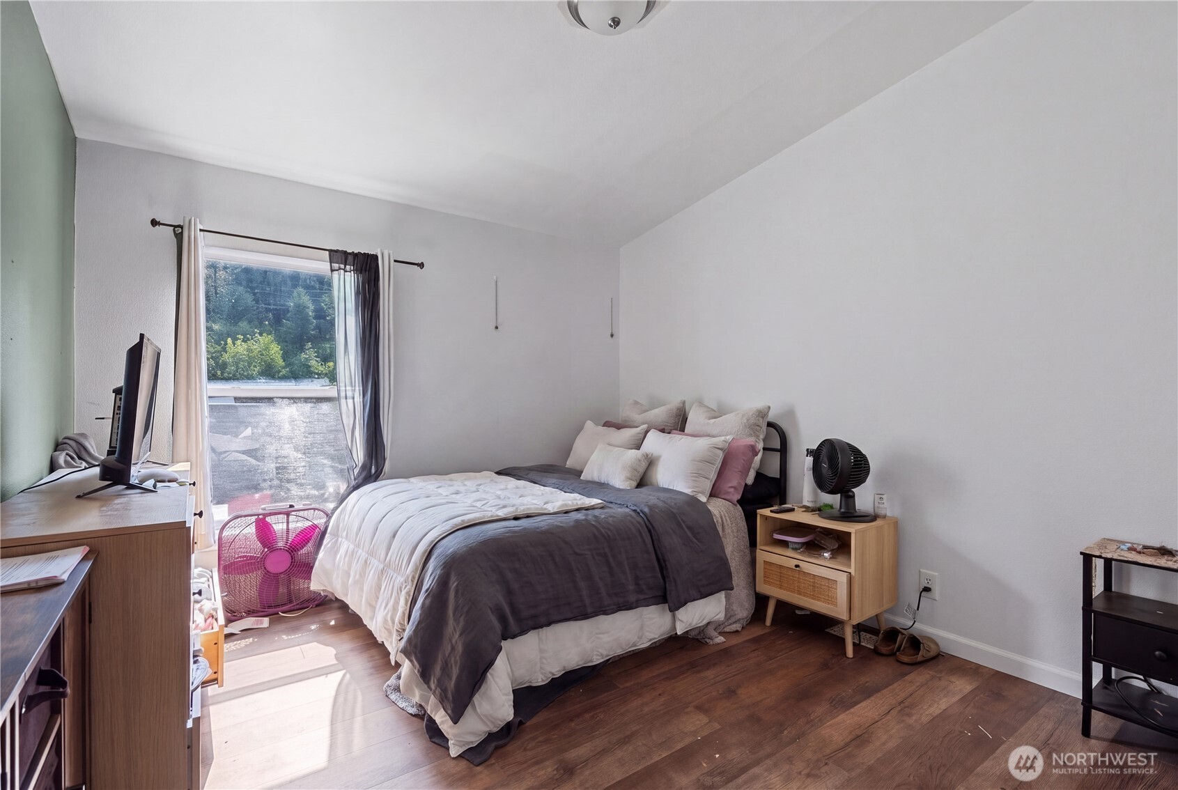 18109 Bald Hill Rd Se Property Photo 12
